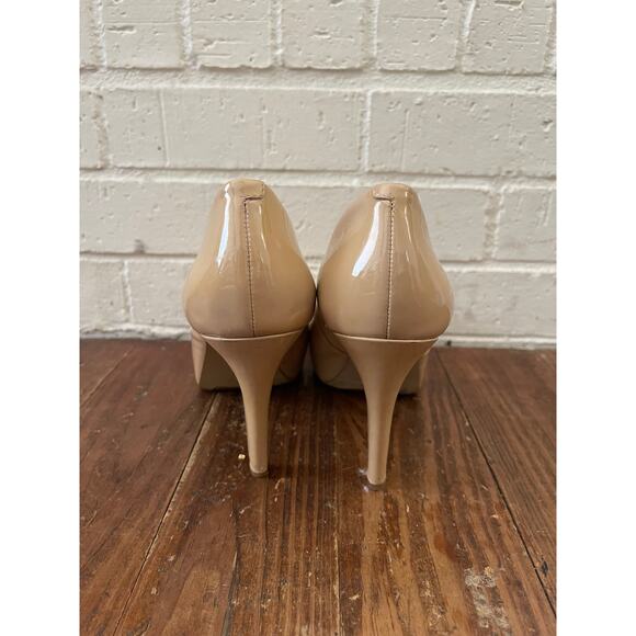 Vintage 90s Nine West Nude Patin Leather Peep Toe 3" Heel Pump Size 8.5M - Picture 9 of 10